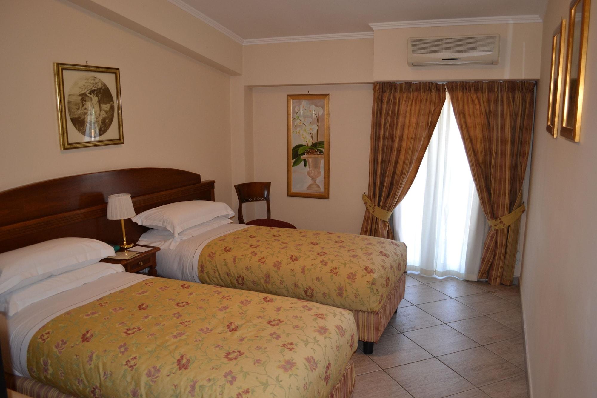 Marini Park Hotel Castel di Leva Esterno foto