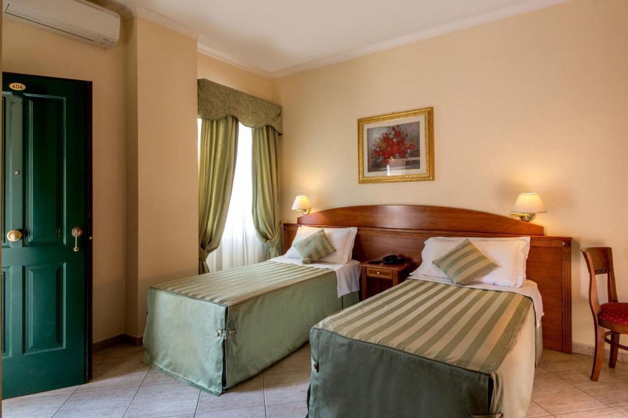 Marini Park Hotel Castel di Leva Esterno foto
