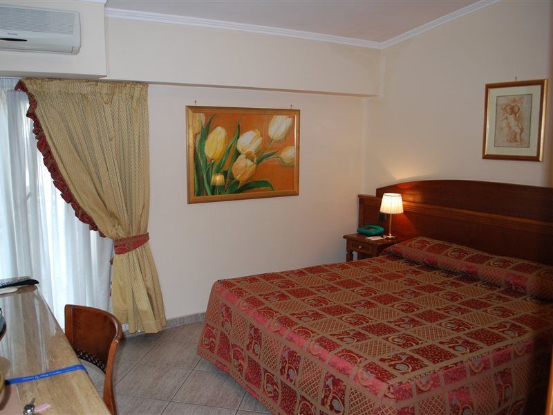Marini Park Hotel Castel di Leva Esterno foto