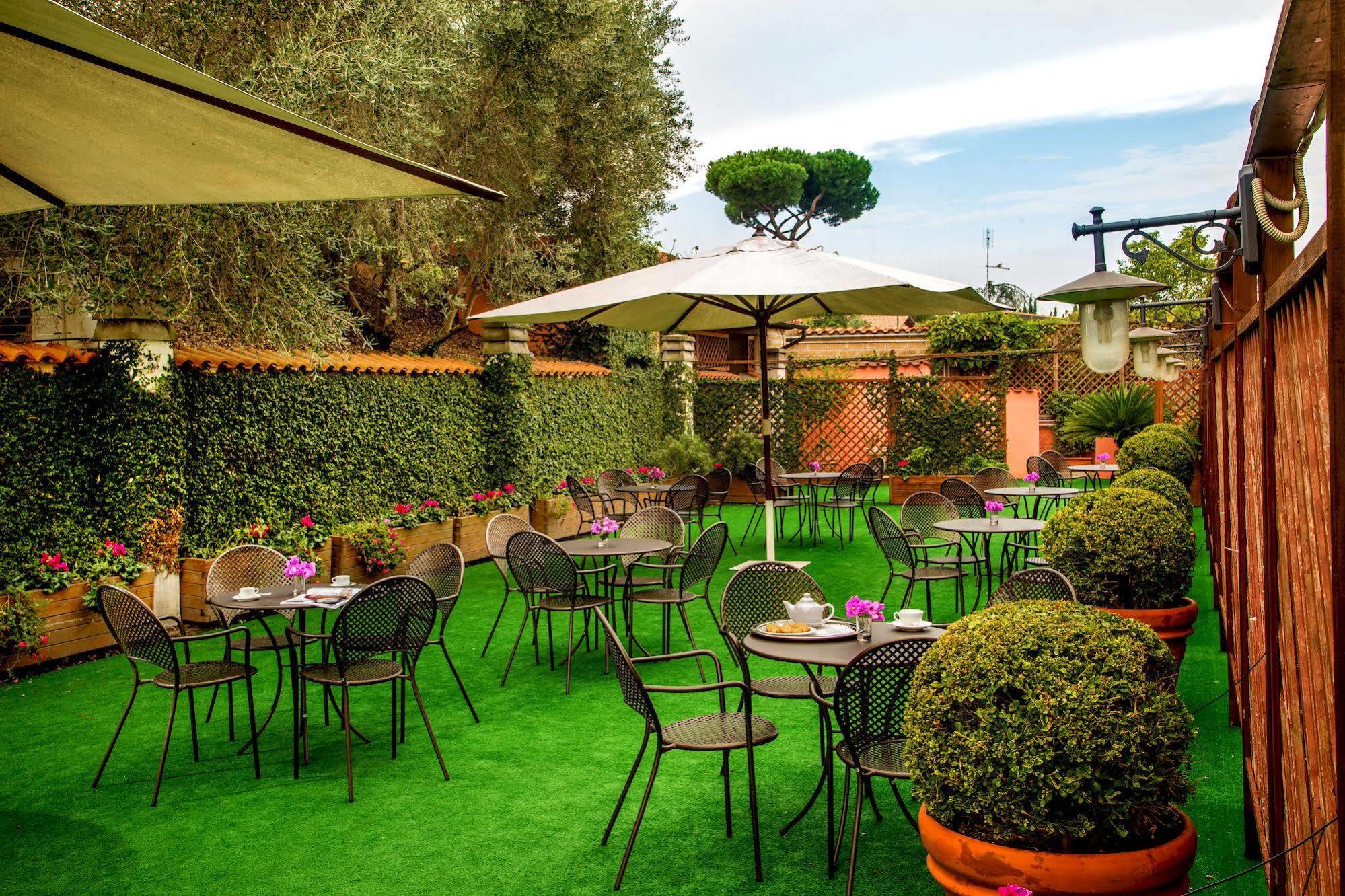 Marini Park Hotel Castel di Leva Esterno foto